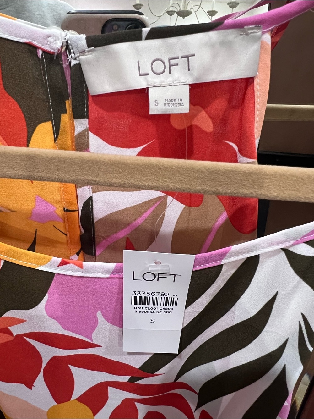 LOFT Womens Floral Print blouse in Pink, Red, Brown and Orange